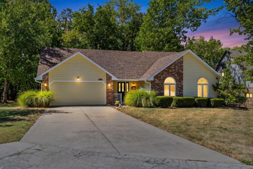 3865 N Williams Court, Springfield, MO, 65803 | Card Image