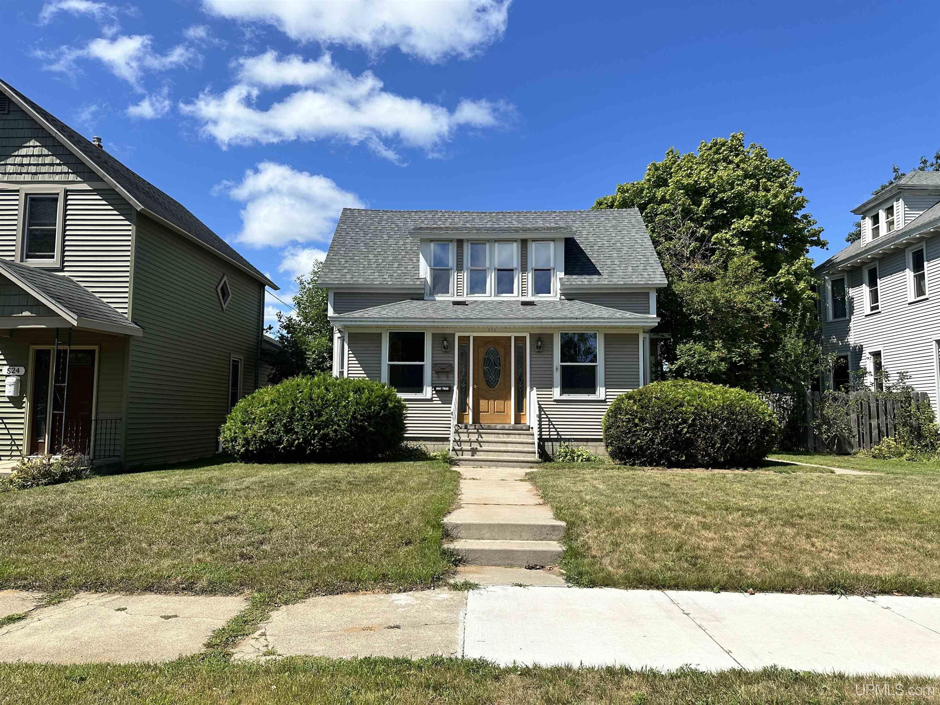 11th St, Escanaba, MI 49829
