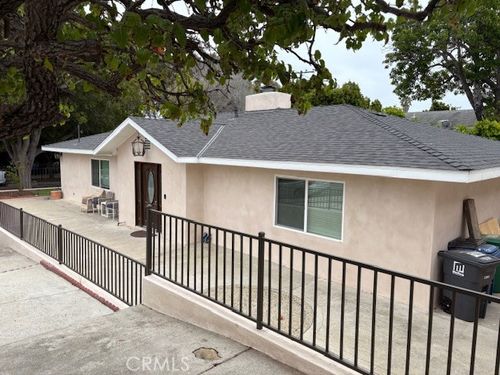 535 Wentworth Ave, Santa Barbara, CA, 93101-4434 | Card Image