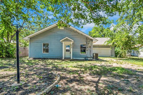 424 Denton St, Howe, TX, 75459-4513 | Card Image
