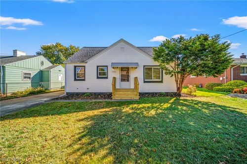 794 Buffalo St, Conneaut, OH, 44030-1762 | Card Image