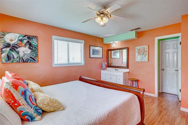 203 Carlton Ave, House other with 2 bedrooms, 2 bathrooms and null parking in Surfside Beach TX | Image 6