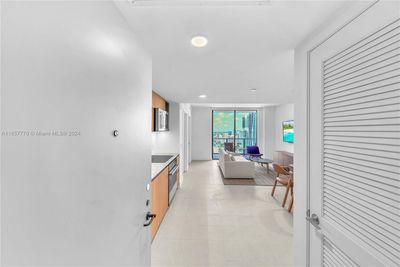 4609 - 4609 4609, Condo with 1 bedrooms, 1 bathrooms and null parking in Miami FL | Image 3