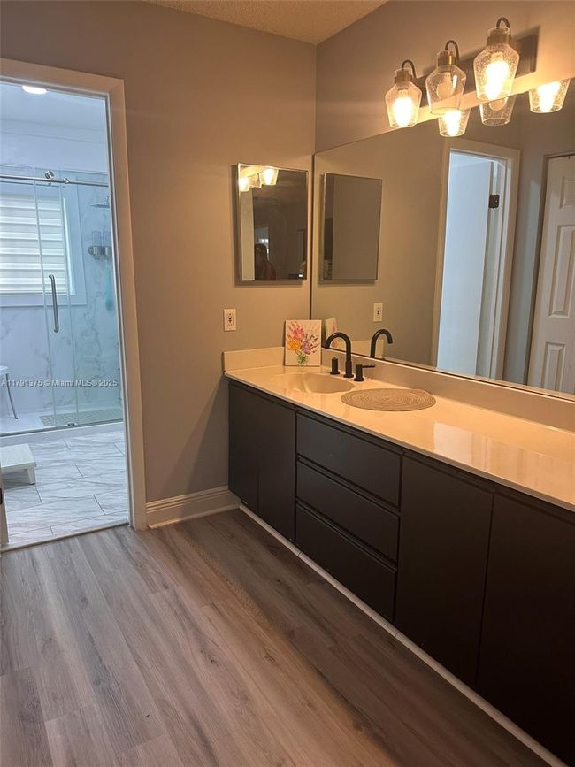 13686 Sw 116 Th Ln, House other with 3 bedrooms, 2 bathrooms and null parking in Miami FL | Image 13