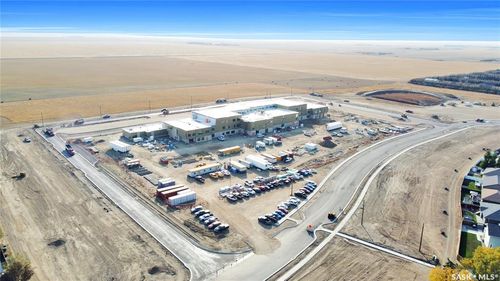 117 Wellington Dr, Moose Jaw, SK, S6K | Card Image