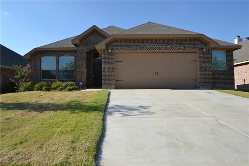 804 Willow Wood Dr, Saginaw, TX, 76179-1461 | Card Image