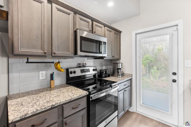 109 Red Tail Cir, House other with 3 bedrooms, 2 bathrooms and null parking in Byron GA | Image 22