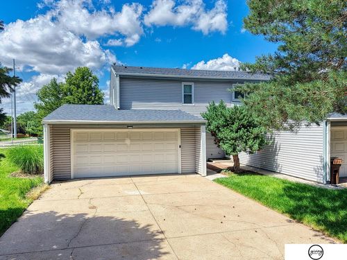 5600 Fairacre Ct, Lincoln, NE, 68506-4504 | Card Image