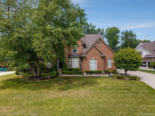3692 High Grove Way, Lake Orion, MI, 48360-1570 | Card Image