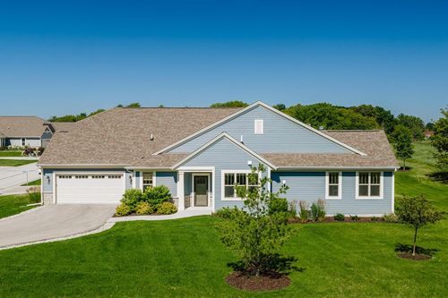 N55W35032 Coastal Avenue, Oconomowoc, WI, 53066 | Card Image