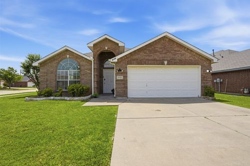 9148 Rushing River Dr, Fort Worth, TX, 76118-7739 | Card Image