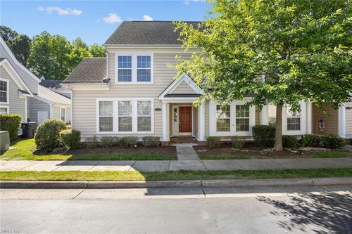 281-2284 Humphreys Dr, Suffolk, VA, 23435-3455 | Card Image
