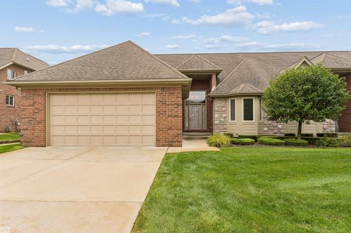 6182 Dana Rose Dr, Washington Township, MI, 48094-1326 | Card Image