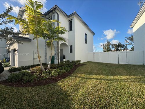 631 Nw 204th St, Miami Gardens, FL, 33169-3477 | Card Image