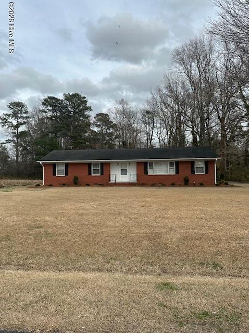 1349 Hinsons Xrds, Fair Bluff, NC, 28439-8001 | Card Image