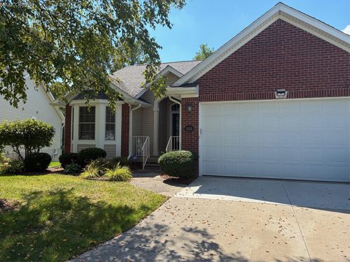 1151 Creekside Ct, Burton, MI, 48509-1460 | Card Image