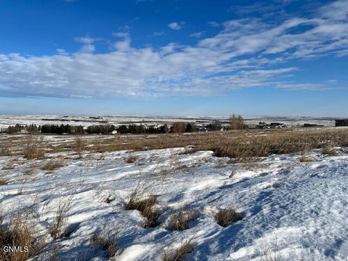 2700 Sage Ct Nw, Watford City, ND, 58854 | Card Image