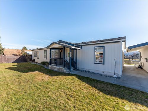 913 Meadowridge Dr, Wenatchee, WA, 98801-6829 | Card Image