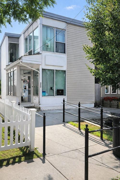 453 Broadway, Monticello, NY, 12701-1738 | Card Image