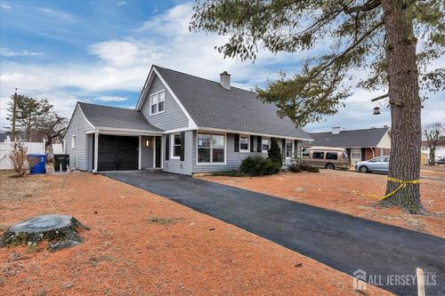 14 Blackwell Ln, Willingboro, NJ, 08046-3907 | Card Image