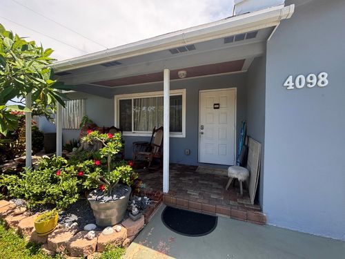 4098 Kirkland Ln, Lake Worth, FL, 33461-5324 | Card Image