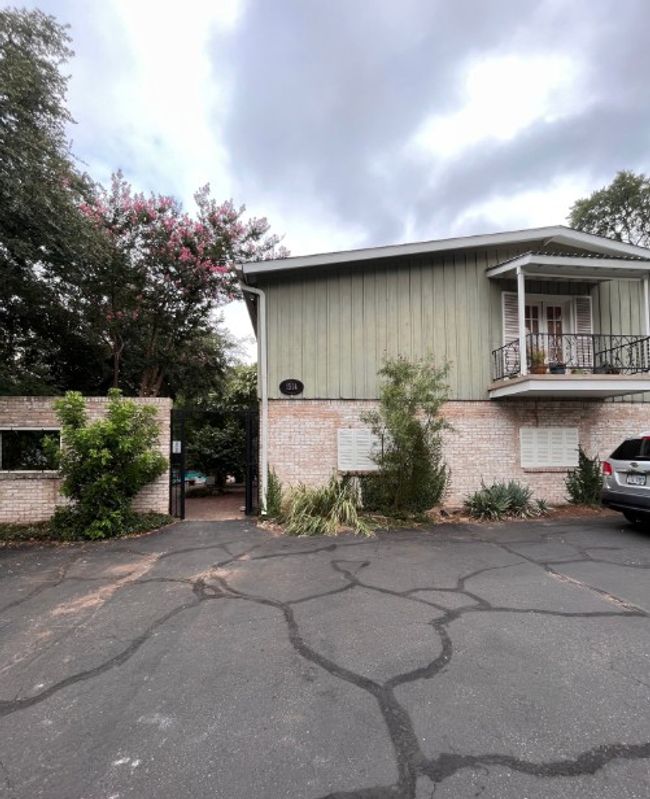 APT-206 - 1514 Forest Trl, Condo with 2 bedrooms, 2 bathrooms and 1 parking in Austin TX | Image 15
