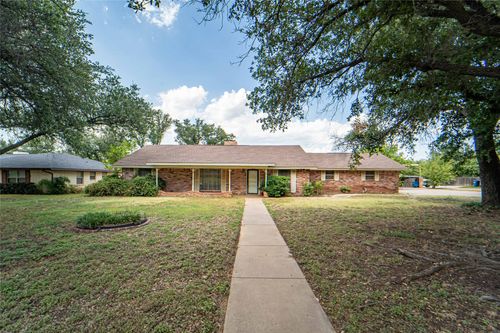 1508 W Elliott St, Breckenridge, TX, 76424-4106 | Card Image