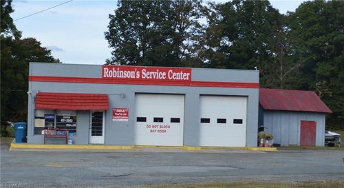 4001 Hicone Rd, Greensboro, NC, 27405-9441 | Card Image