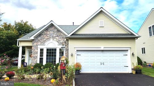 715 Twining Way, COLLEGEVILLE, PA, 19426-4151 | Card Image