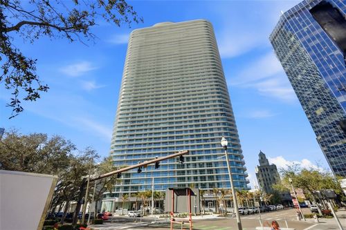 1803-400 Central Ave, ST PETERSBURG, FL, 33701-3809 | Card Image