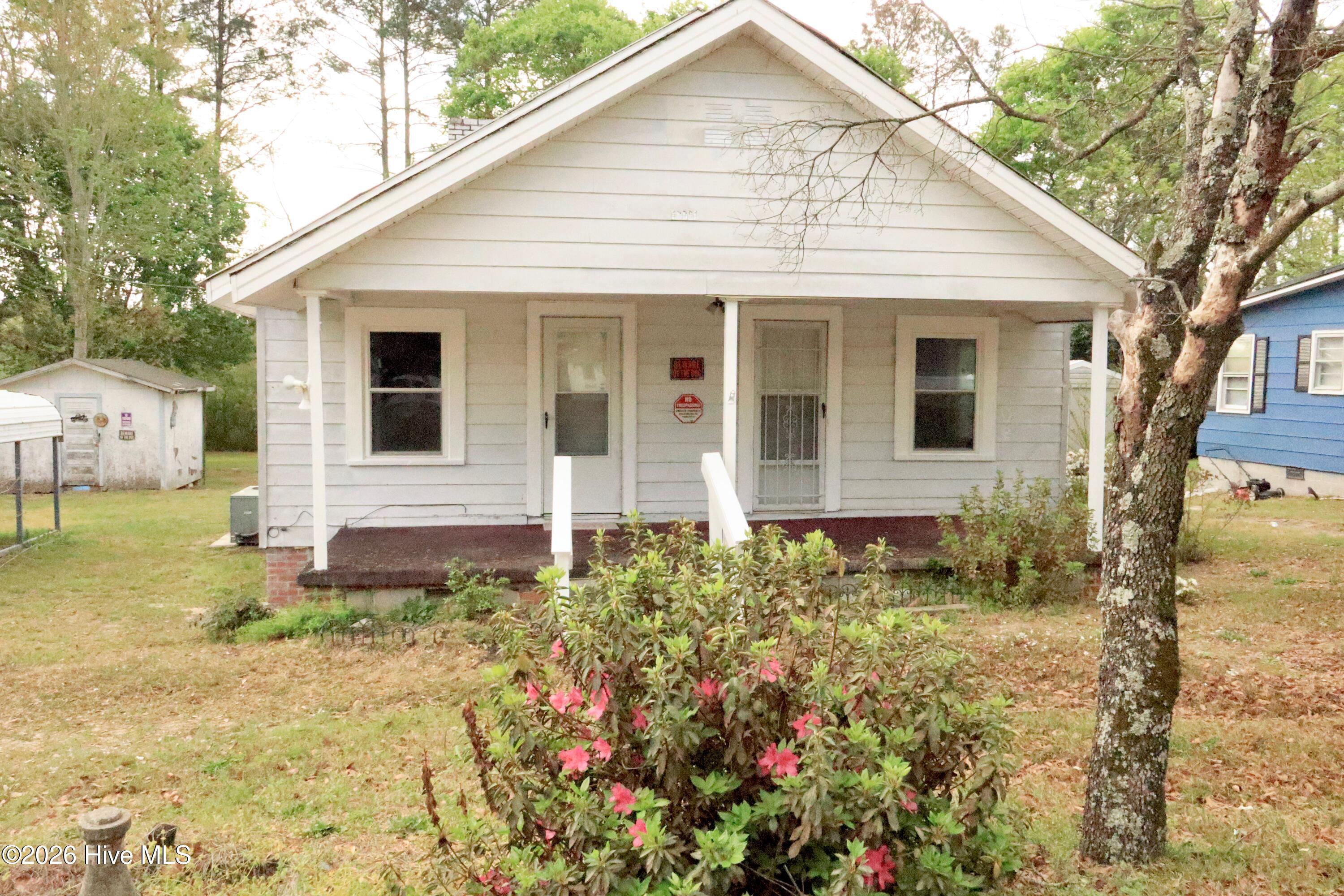 Residential in Laurel Hill