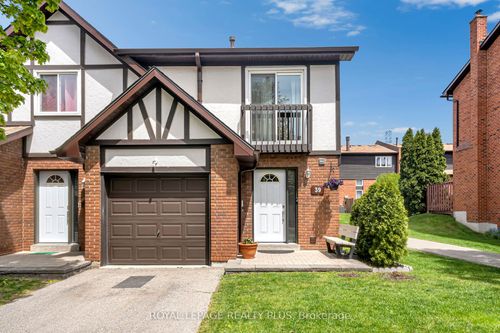 39-1755 Rathburn Road E, Mississauga, ON, L4W2M8 | Card Image