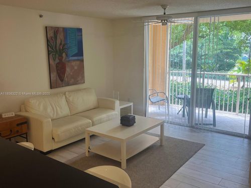8206-19555 E Country Club Dr, Aventura, FL, 33180-2596 | Card Image