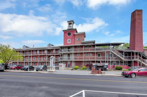 303-145 Main St, Ludlow, VT, 05149-1064 | Card Image