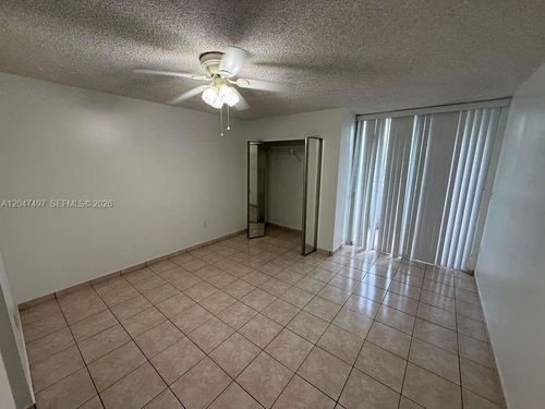2262-10000 Nw 80th Ct, Hialeah Gardens, FL, 33016-2259 | Card Image