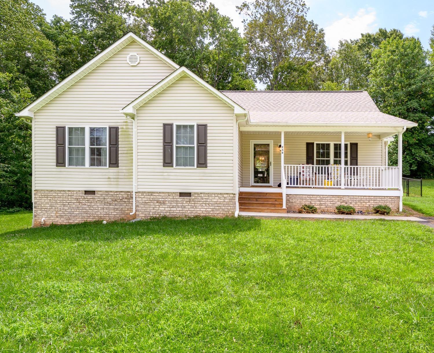 Pine St, Appomattox, VA 24522