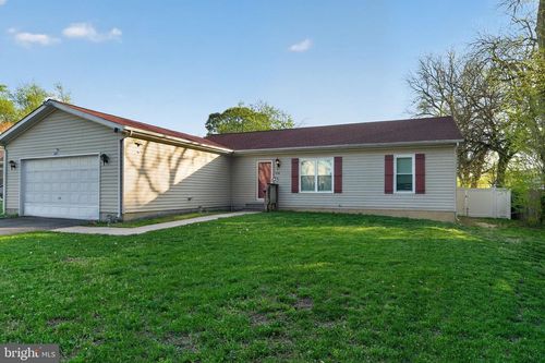 108 4th Ave, NEW CASTLE, DE, 19720-4164 | Card Image