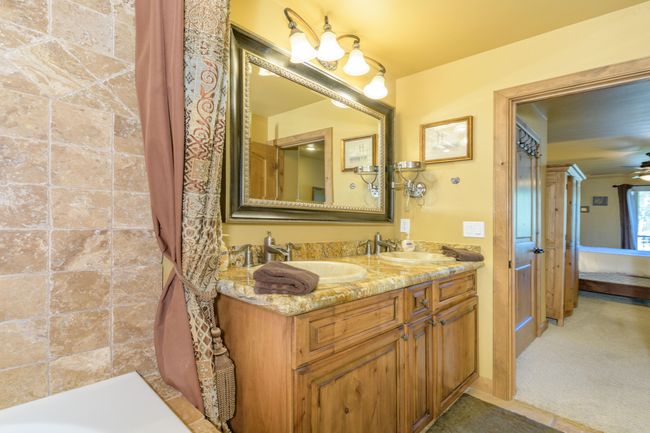 Master Bath/jetted tub | Image 21