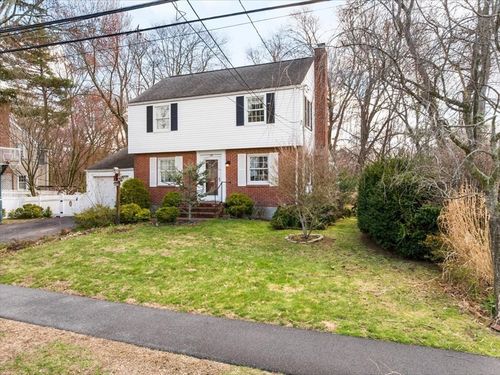 28 Barnesdale Rd, Natick, MA, 01760-3333 | Card Image