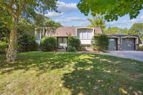 25 Bannisdale Way, Carlisle, ON, L0R1H2 | Card Image