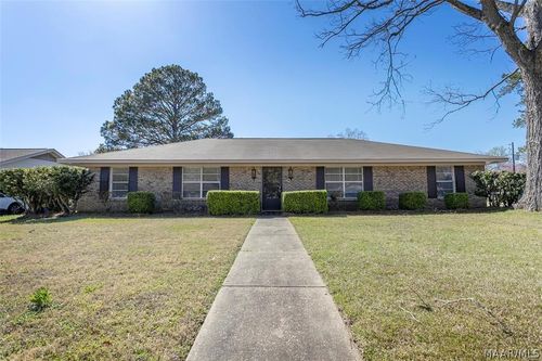 110 Diane Dr, Prattville, AL, 36066-5152 | Card Image