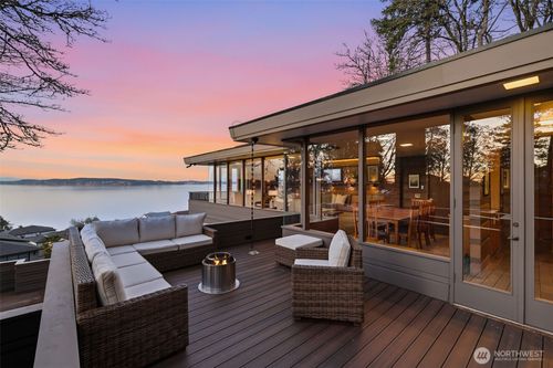 2103 Steilacoom Blvd, Steilacoom, WA, 98388-2215 | Card Image