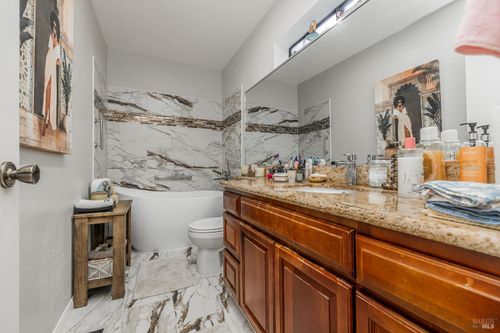 2454 Sebastopol Ln, Hayward, CA, 94542-1674 | Card Image