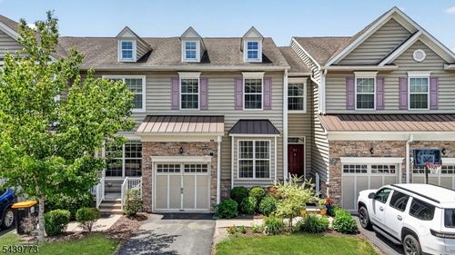 97 Autumn Ln, SKILLMAN, NJ, 08558-2662 | Card Image