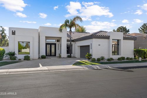 12026 N 81st St, Scottsdale, AZ, 85260-5626 | Card Image