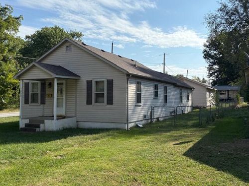 1000 S Oak Ave, Aurora, MO, 65605-2449 | Card Image