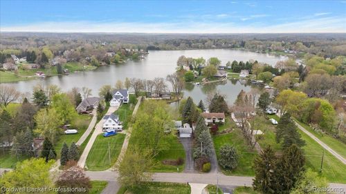 3390 Sandy Shore Dr, Metamora, MI, 48455-8973 | Card Image