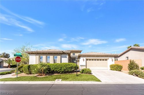 3327 Mist Ct, Las Vegas, NV, 89135-2805 | Card Image