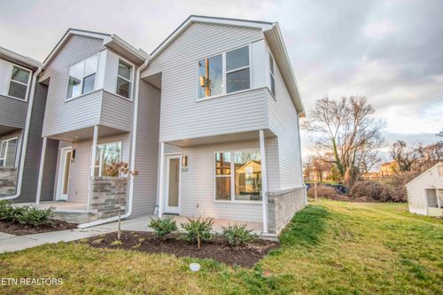 2330 Money Pl, Knoxville, TN, 37917-3309 | Card Image