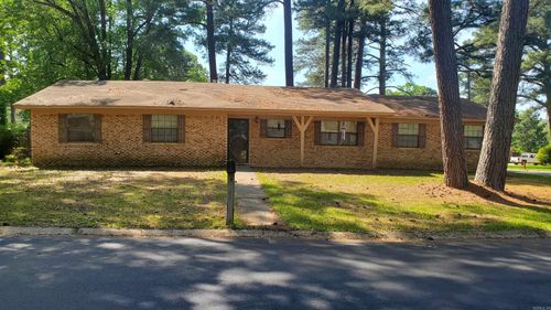 1 Terry Cir, Hope, AR, 71801-7454 | Card Image